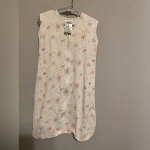 Halo Floral Sleep sack. Size 6-12 month‎